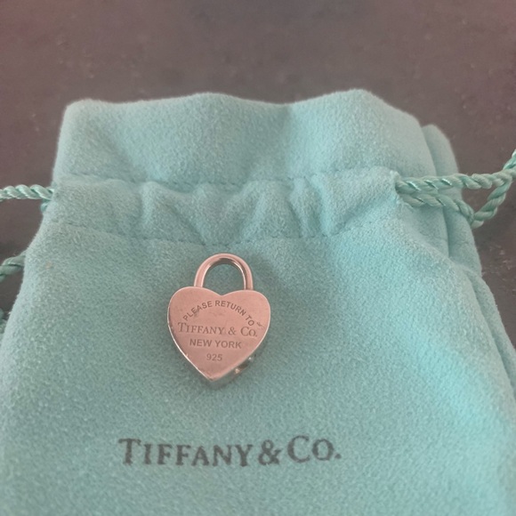Tiffany and Co. Please Return to Tiffany Heart Padlock Charm in Sterling Silver - Picture 2 of 7